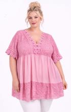 Vaaleanpunainen tunika pitsillä